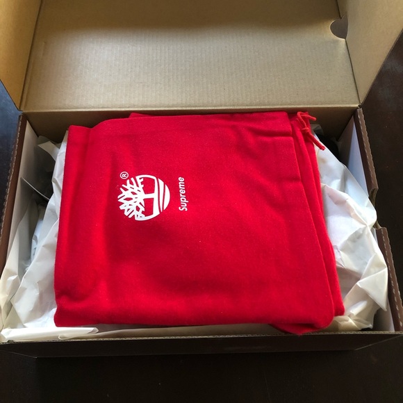 š„SUPREME x Timberland collabš„ - Picture 3 of 5